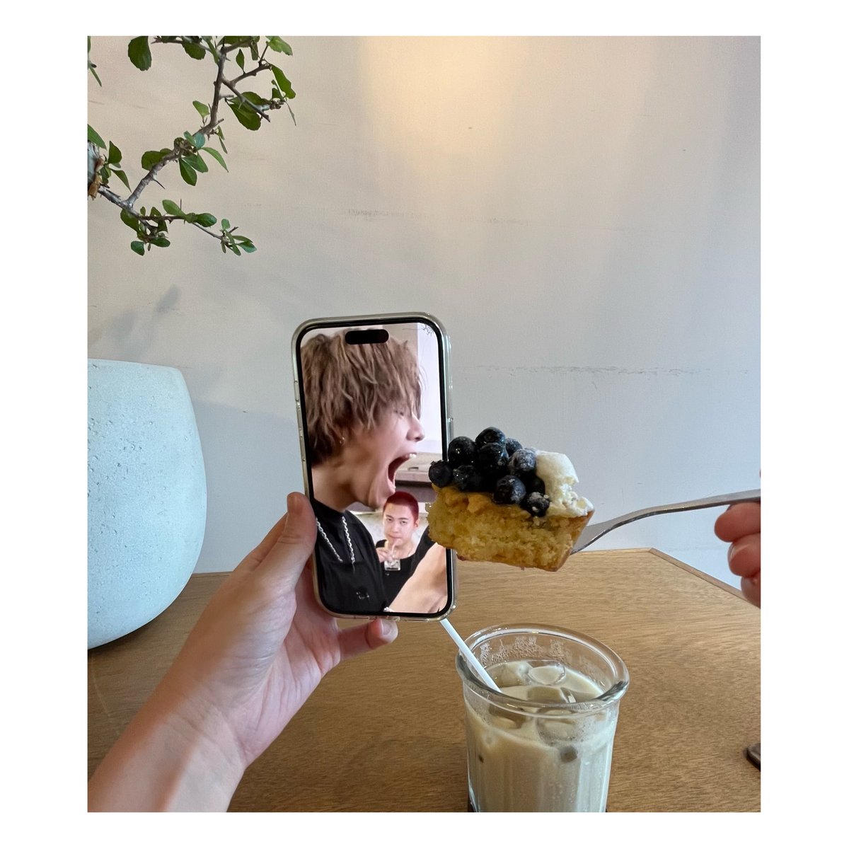 mLeO_o7's tweet photo. レオくん25歳おめでとう‼️‼️‼️‼️
お口おっきいレオくん大好きだよ〜〜‼️‼️‼️‼️‼️‼️‼️‼️‼️

#BEFIRSTXBESTY_LIVE https://t.co/Xr0AXDuVIH