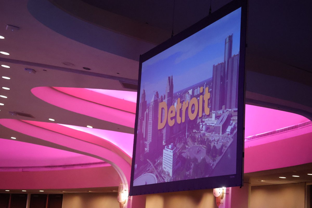 SporcleCon tweet media