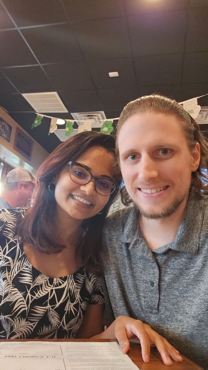 sauazul's tweet photo. Mr. &amp; Mrs. Rothaus ❤️ https://t.co/LGjpADguYy