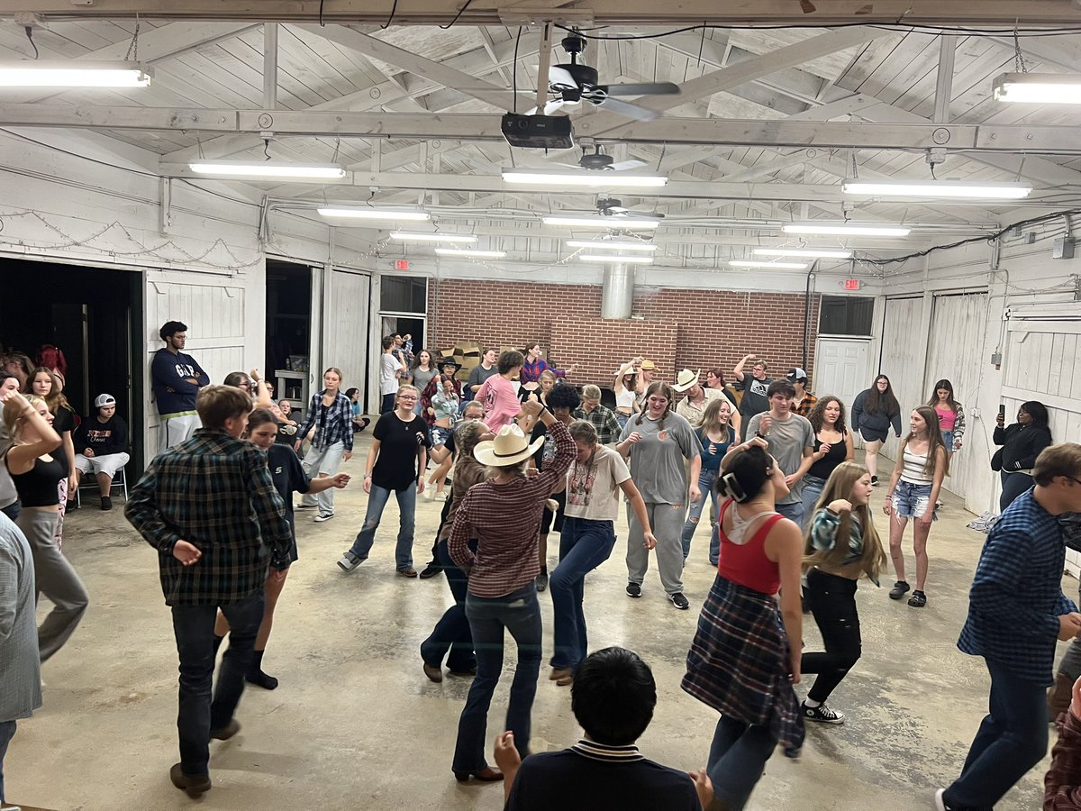 North Davidson High School Chorus tweet media