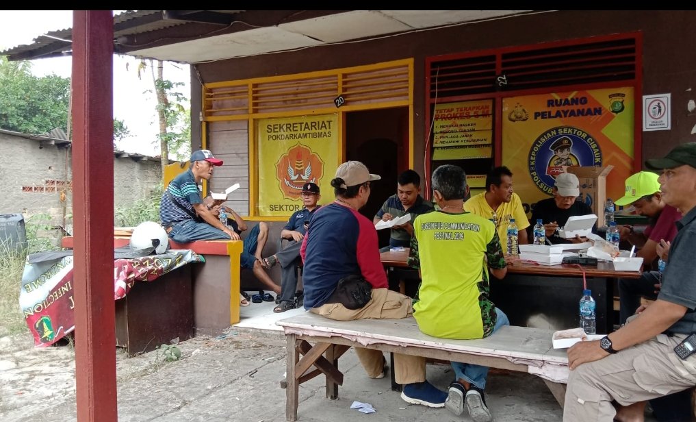 OrariTangsel's tweet photo. Latihan pengenalan ARDF Orari lokal kota Tangerang Selatan 10 September 23 https://t.co/d3zg2YMe80