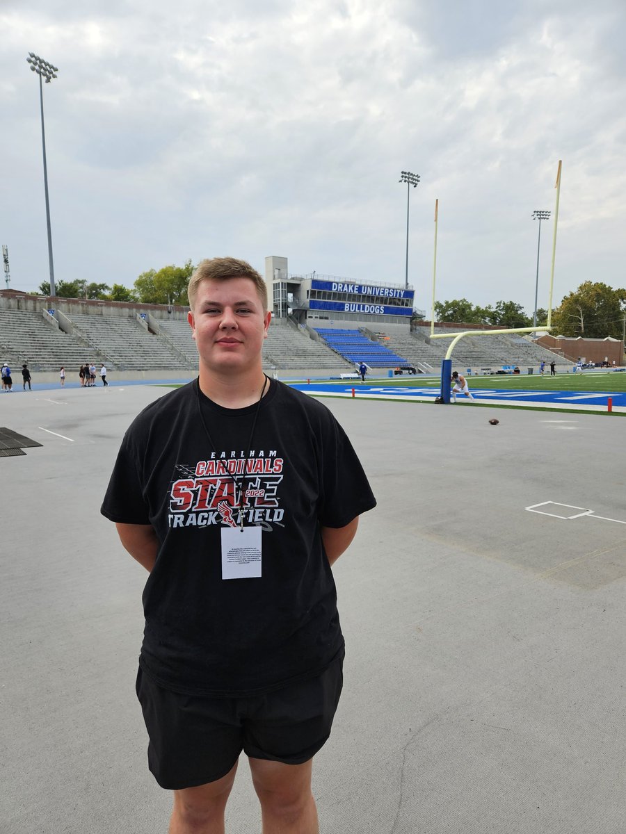 MaxwellB2024's tweet photo. Thanks for the game day invite! @CoachNThompson  @DrakeBulldogsFB @tstepsis https://t.co/m7hypWJPCv