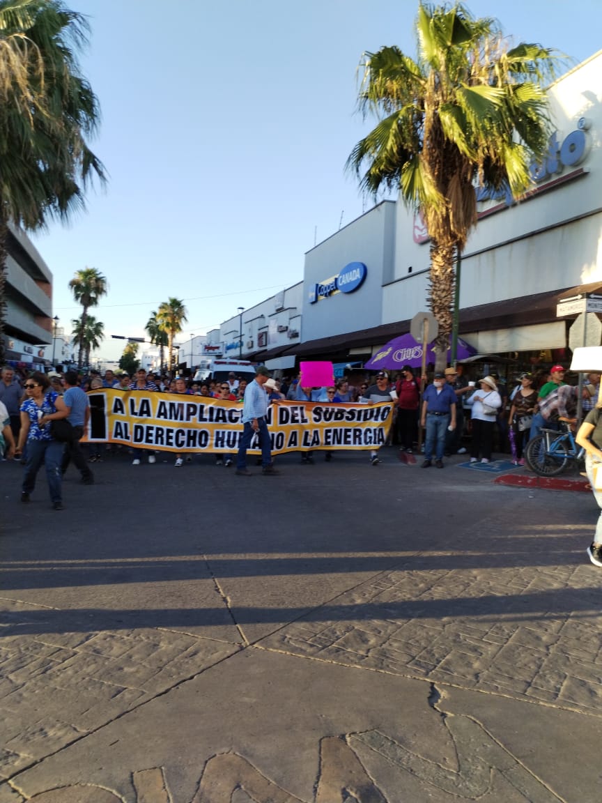 Nos unimos a las propuestas de <a href="/Union_Usuarios/">Union de Usuarios,A.C.</a> para tener tarifas eléctricas acordes a las altas temperaturas de Sonora. Requerimos esquemas para  que las actividades productivas, no pierdan competitividad por altos costos de energía, en relación a otras regiones del país.