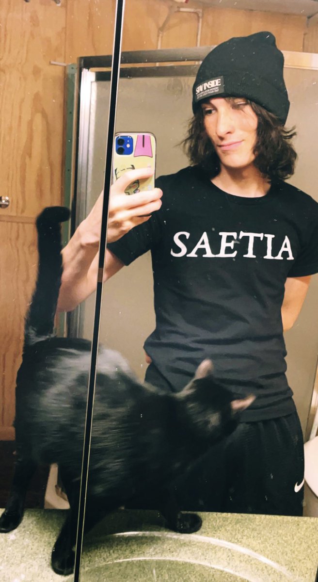 gram /neo-maxi-zoom-dweebie/ blammo tweet media