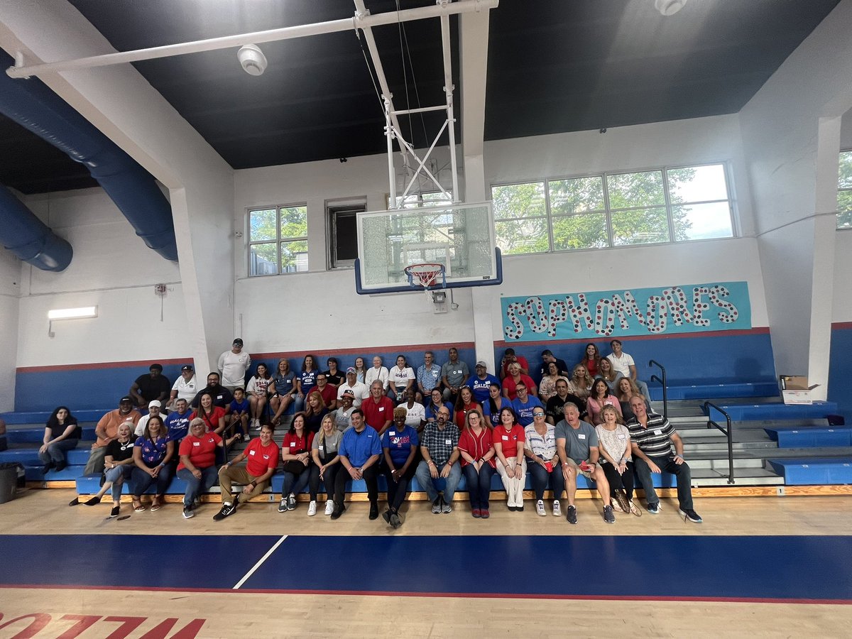 mdcpresident's tweet photo. Great night @HialeahHigh with @RobertoAlonsoFL and @TeamAlexRizo cheering on the T-Breds at our annual alumni reunion. https://t.co/05Rv1UOuny