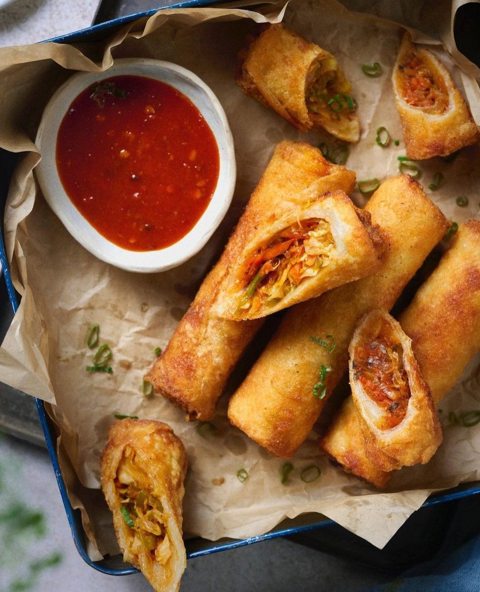anitaskitchenn's tweet photo. Yum Crispy Spring Rolls @anitaskitchenn 🧡 https://t.co/OazGXtsW7N