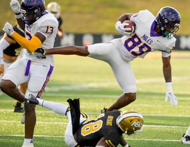 hbcu_news1's tweet photo. Miles College 21-17 Alabama State Final https://t.co/FJ2cMlZHL7