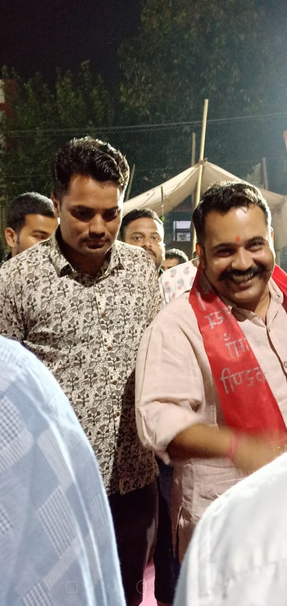 ajaysirsala10's tweet photo. बादलों की ओट से सूरज निकलने वाला है....🚩🚩
#मकराना_मांगे_कर्नल_साहब
@thekesari
@JPNadda
@BJP4Rajasthan
@ArunSinghbjp
@narendramodi177 https://t.co/OAfj75aLJ9
