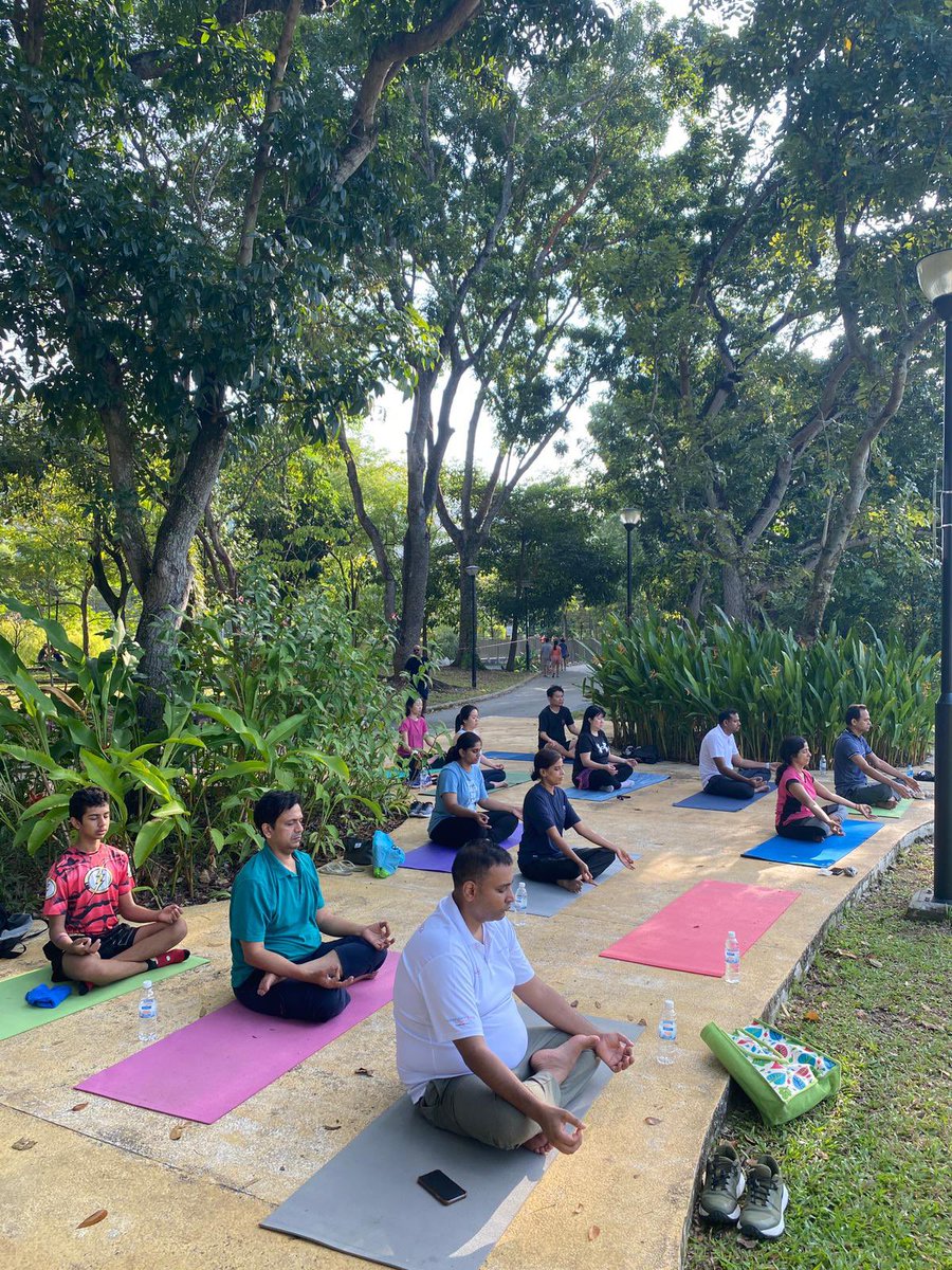 VYSINGAPORE1's tweet photo. #WYMSep2023 We had an amazing participation from all for this month’s #WYM #Walking , #Yoga &amp; #Meditation. On #September10, we enjoyed the #Walking #Yoga &amp; #Meditation session at #Punggol #Park Singapore. Thank you all for your enthusiasm  #meditation #VihangamYoga #walking https://t.co/L6Jq1B8zYR