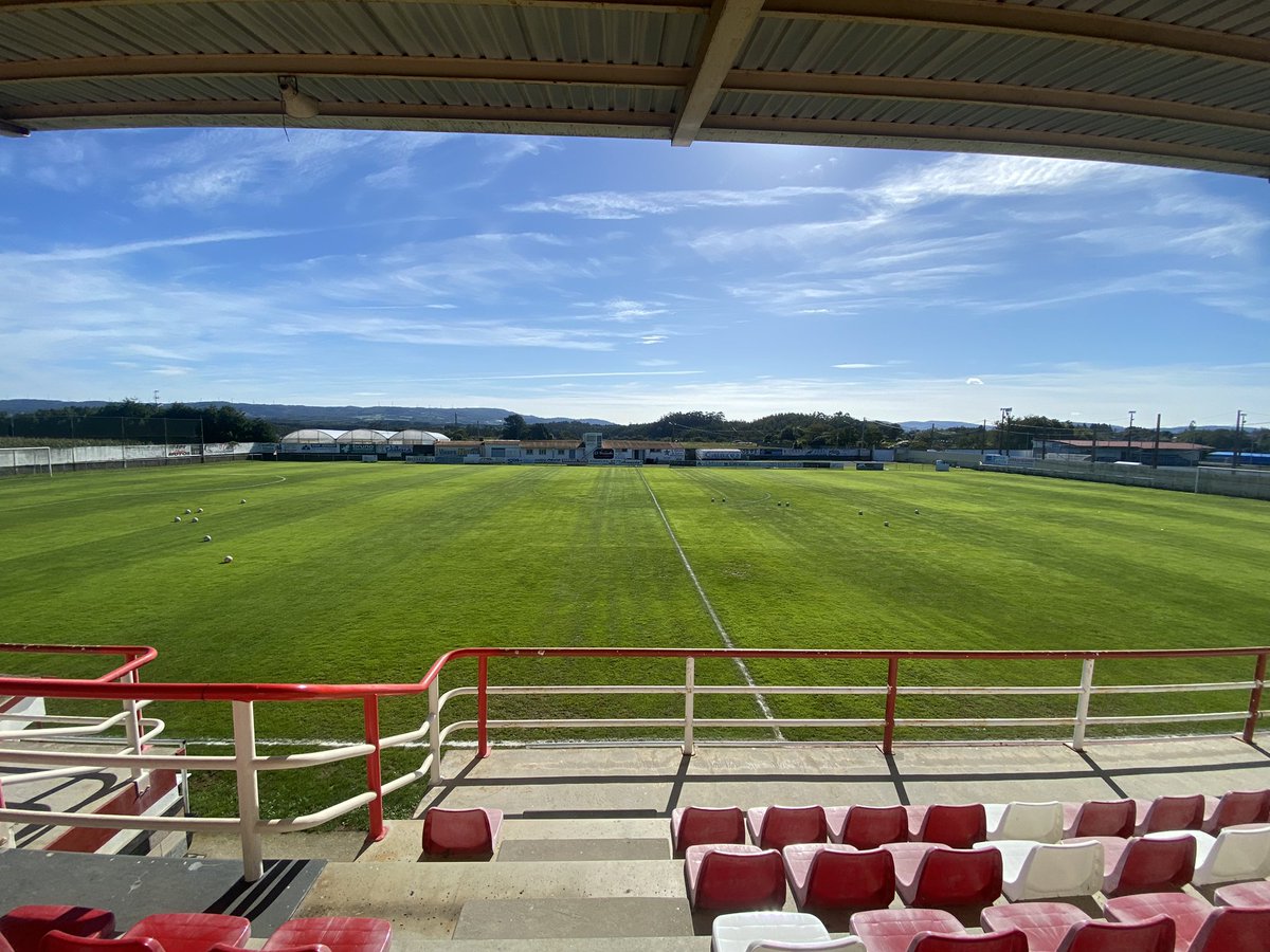 ☀️ Mejor escenario para el pistoletazo de salida a la #PrimeraGalicia imposible.

A partir de las 12:00 en Sinde ⚽️

El mejor resúmen en: youtube.com/@LFMFutbol?fea…

#LFMFutbol