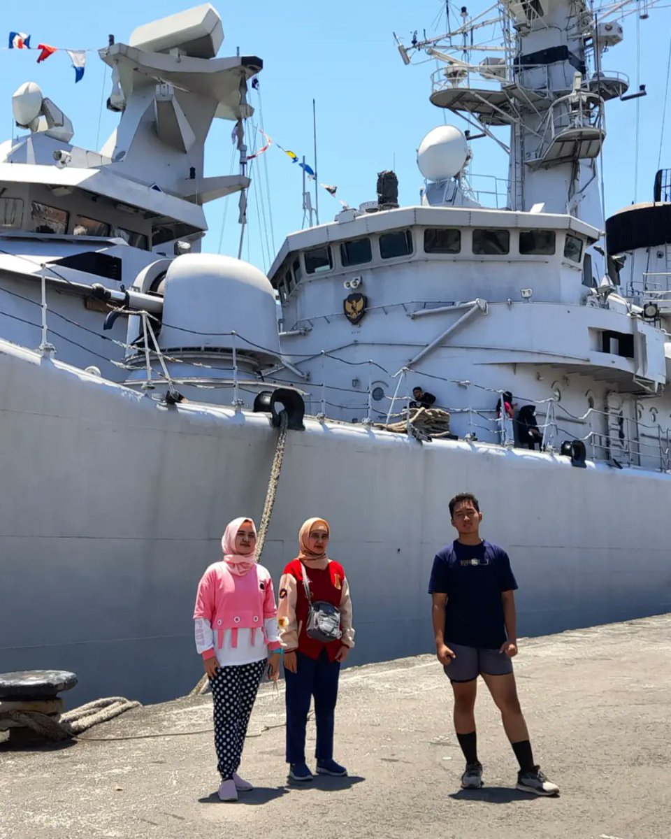 raffy_ilham's tweet image. HUT TNI AL Ke 78, Selamat dan Sukses selalu TNI AL, Terima kasih atas pengabdian untuk bangsa negara indonesia 🙏🏻

#jalesvevajayamahe #huttnial78 #tnial #denjaka #akademimiliter #marinir #tnial #tni #huttnial2023 #fyp #world #surabaya #indonesia #thanks #today