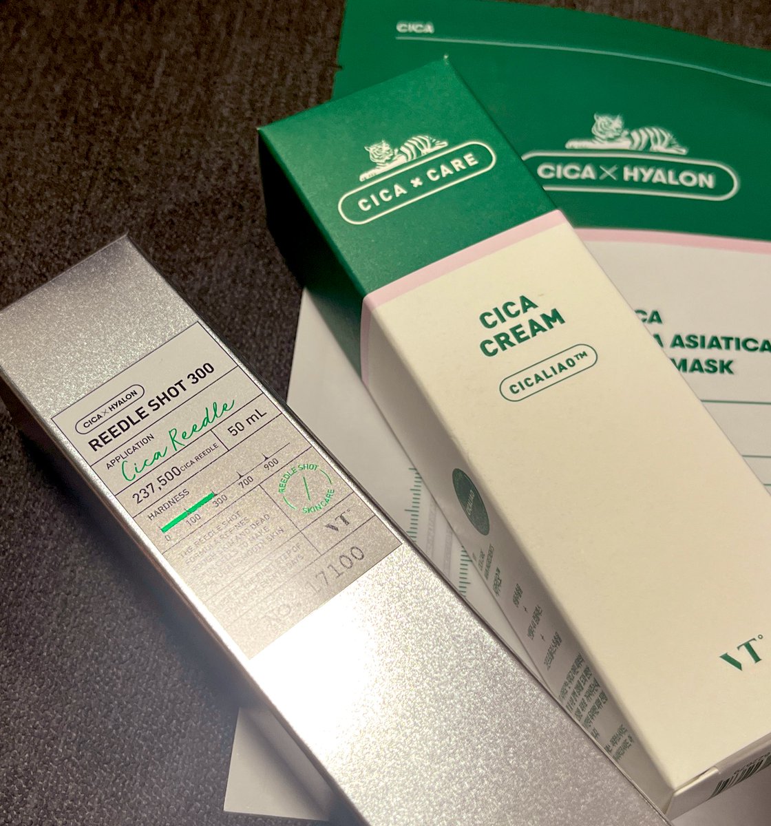 shc1115's tweet photo. Qoo10のメガ割でリードルショットだけ買ったのにおまけがすごいやん… https://t.co/xVapoXic3s