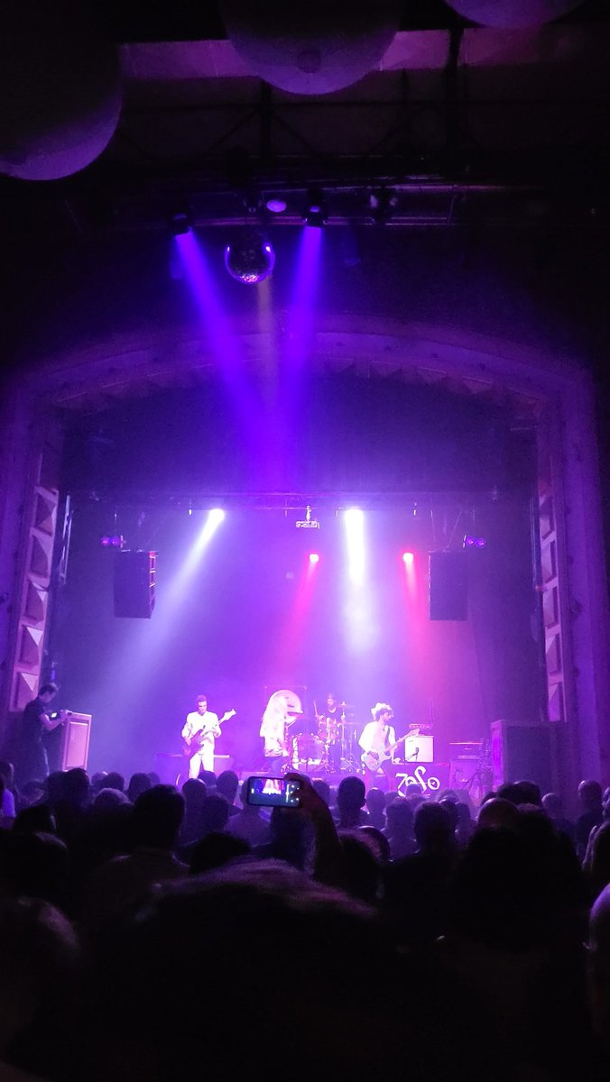 ImLesterMiguel's tweet photo. Bolazo de Wole Lotta Band LED ZEPPELIN LIVE EXPERIENCE ayer en Kafe Antzoki de #Bilbao
Que gran y bonito trabajo de @VitaminProdus
☆☆☆☆☆
#ledzeppelin @wlbexperience #musicaendirecto #bolazos #robertplan https://t.co/oUy4o5PAfo