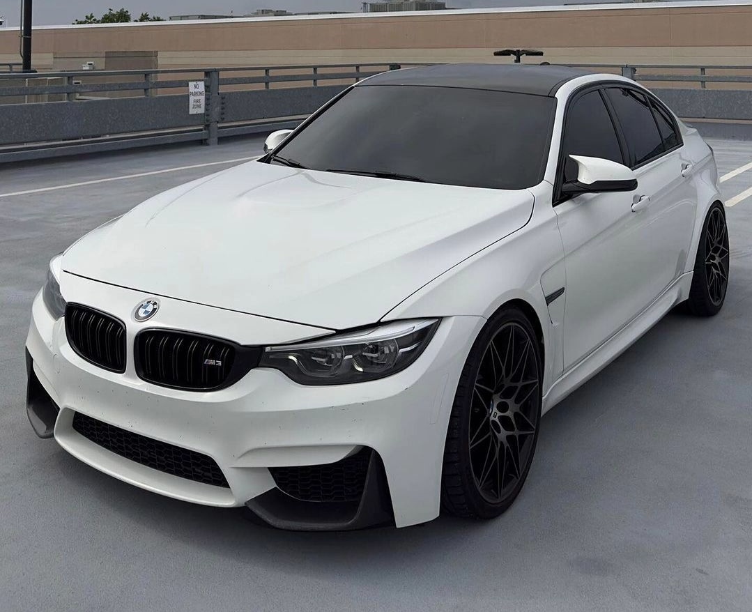 ExoticBMW's tweet photo. BMW M3 ⚪ https://t.co/bB40IJG8qg