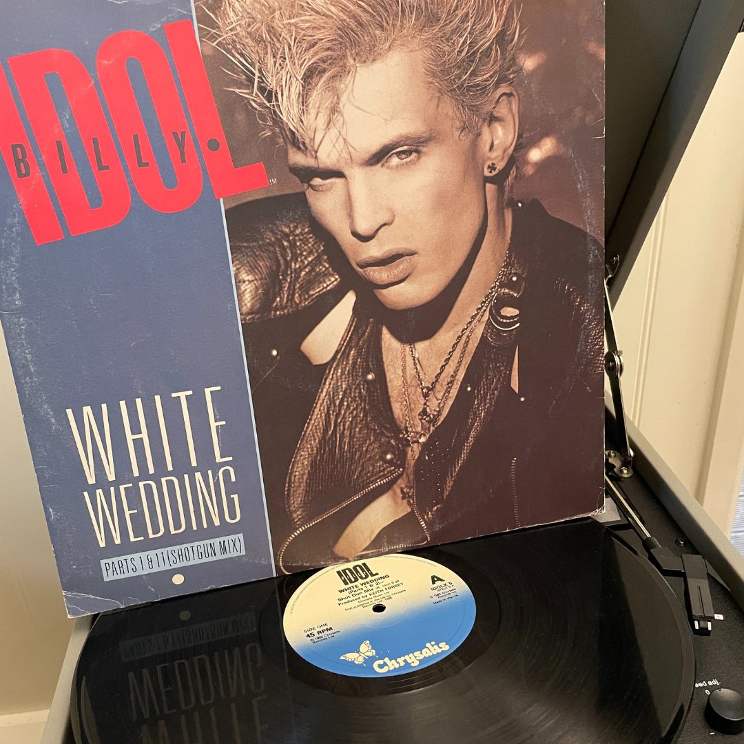 It's SPINday, featuring one of my old albums every week that I listen to while I write.
This week, White Wedding by Billy Idol - still a dance floor favourite 😂 😂
Listen along at open.spotify.com/track/0bvpSvOY…