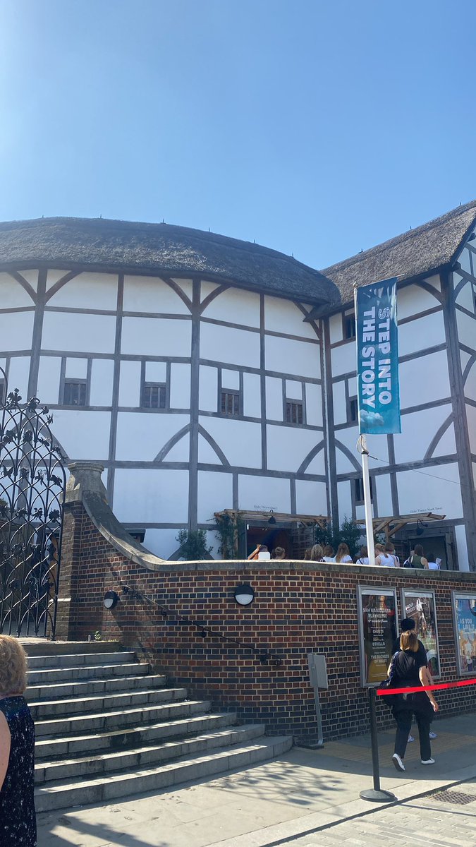 GartreeEnglish's tweet photo. Y11 were captivated by the performance of Macbeth yesterday afternoon. Shakespeare’s Globe and the mesmerising acting brought the play to life. 
Big thank you to the staff who made this trip possible! 
@The_Globe https://t.co/x5dPqx9LLi