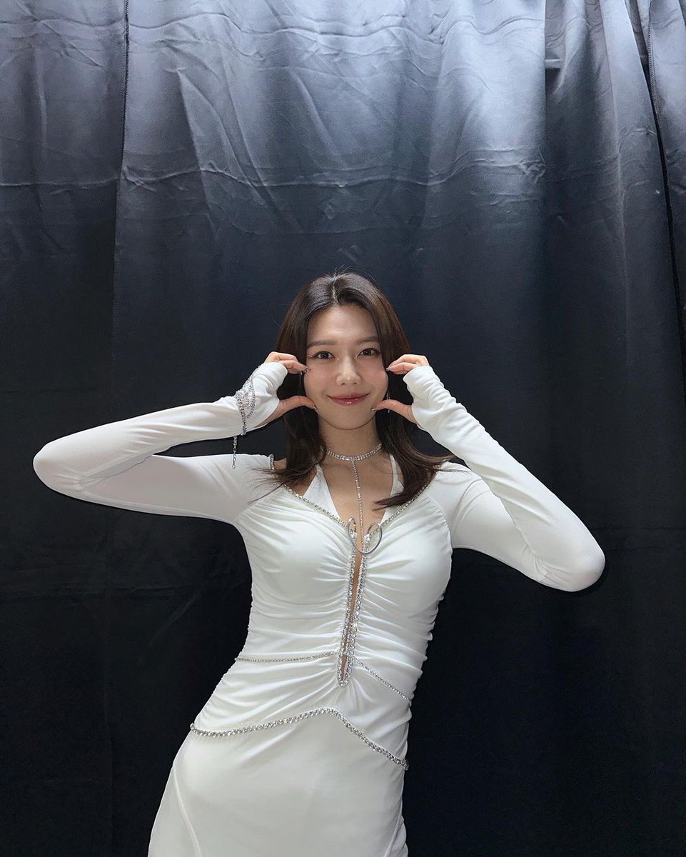 sycstagram's tweet photo. [INSTAGRAM POST] sooyoungchoi: 

선물 잘받아찌요?💗🛍️
소원한테 선물 할 수 있어서 넘 행복했쟈나.. #age20s #depound #fitflop 
감사합니다🫶

#SOOYOUNG #소녀시대수영 #최수영 #수영 #soostagram https://t.co/JXGGakejbd