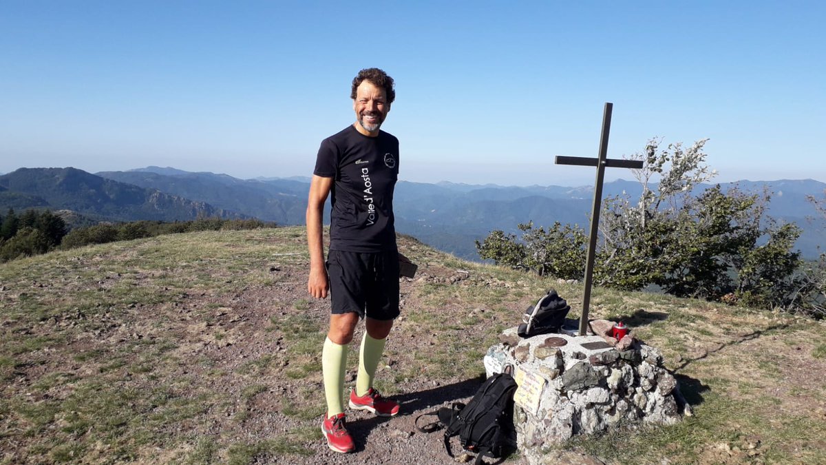 Da Fontanigorda alla vetta del Montarlone.