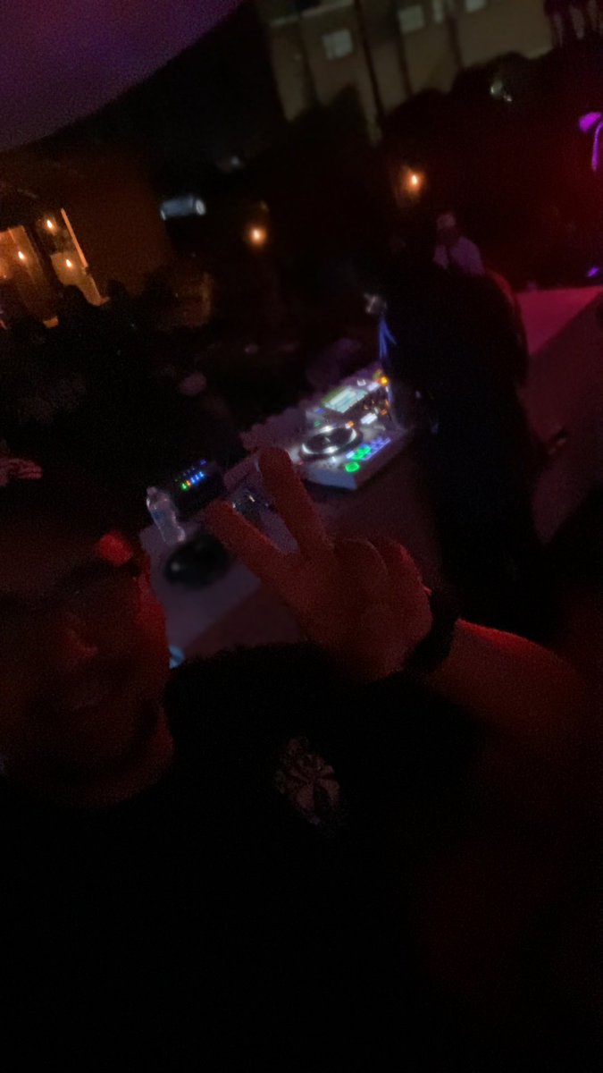 Can’t miss a @BASH_NASTY b2b <a href="/Parkx_dubz/">Parks</a> so had to FaceTime 🤷🏼‍♂️