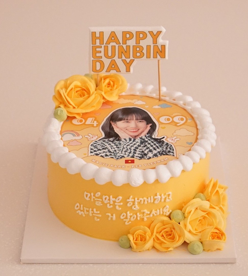 parkeunbinvn's tweet photo. [MAGIC PARK &amp; BINGO VIETNAM PROJECT 3.1]

🎂💐#MagicPark and Bingo Vietnam sent cakes and flowers to Namoo Actors to celebrate #ParkEunBin's birthday.
___
🙇‍♀️Sincere thanks to Nhu Thao and Nguyen Ngoc Minh Thu for helping us send gifts to Eun Bin. https://t.co/IrafXaQFBo