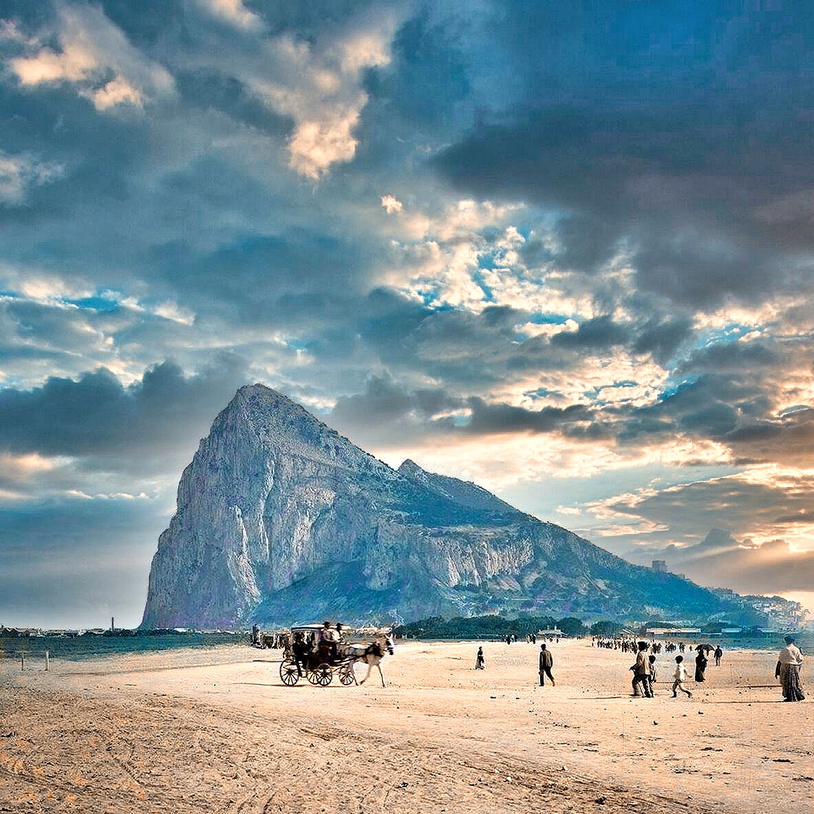 Happy National Day to all our Gibraltar friends 🇬🇮
@GibChronicle @MeteoGib @GBZinsight @MODGibraltar @GibPanorama @visit_gibraltar @Uni_Gib @GibraltarMuseum @gibraltar_hour 
#ThePhotoHour #Gibraltar