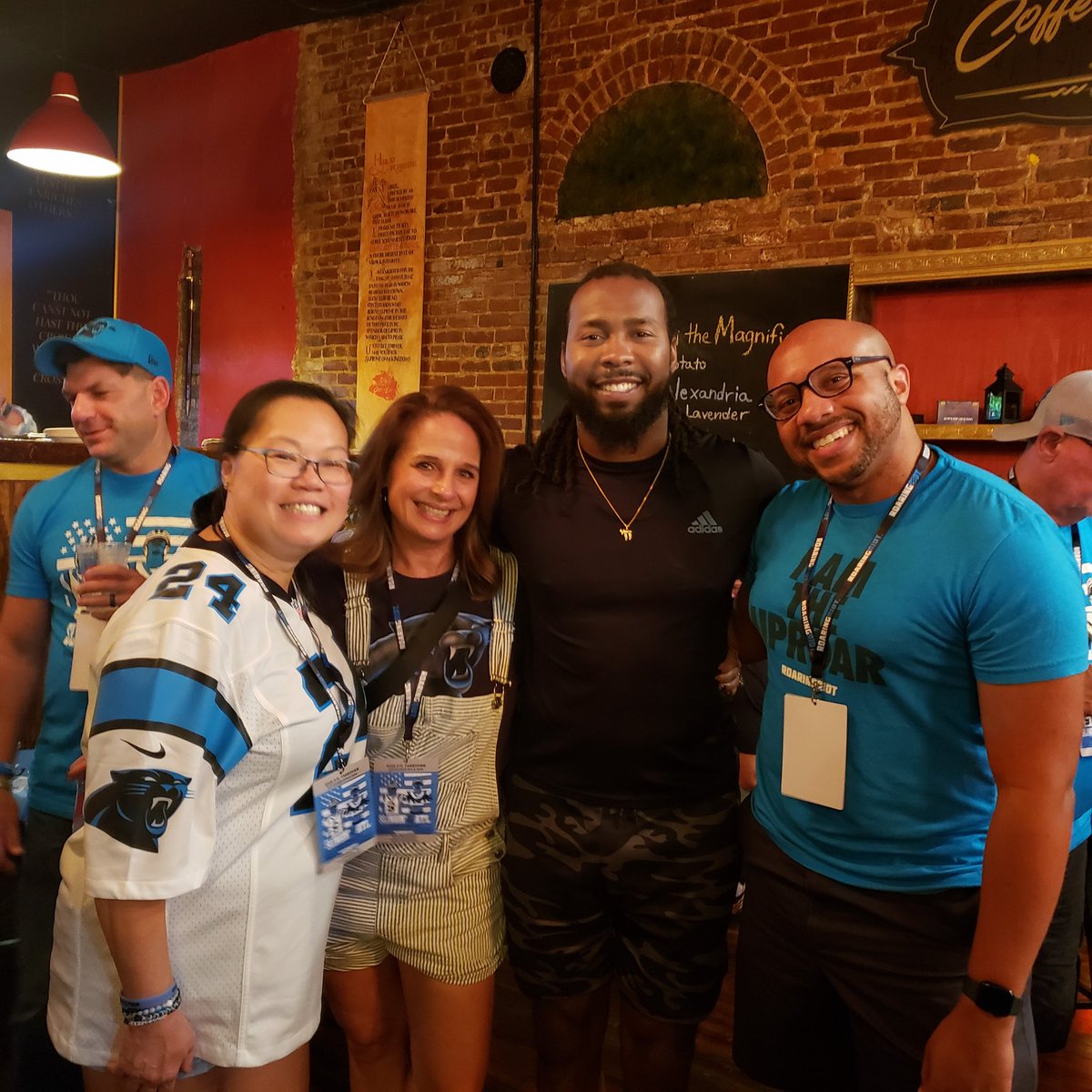 AtlantaRiot's tweet photo. Night Before Party with @J_No24 @roaringriot #AtlantaTakeover https://t.co/LyeUBo5sTl