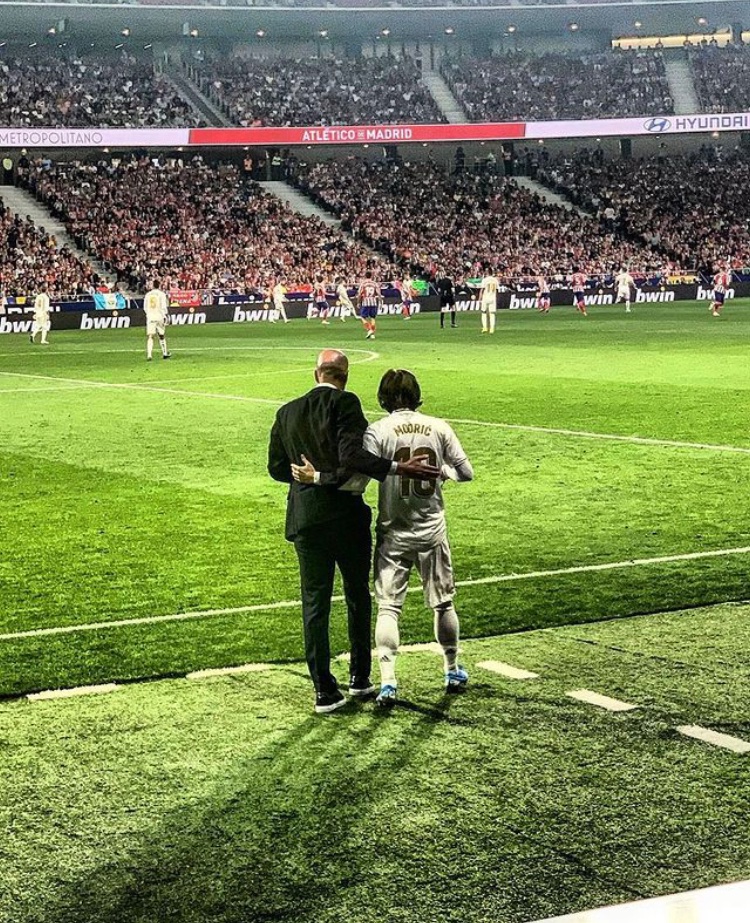 Zinedine Zidane x Luka Modrić. 

What a picture. ✨