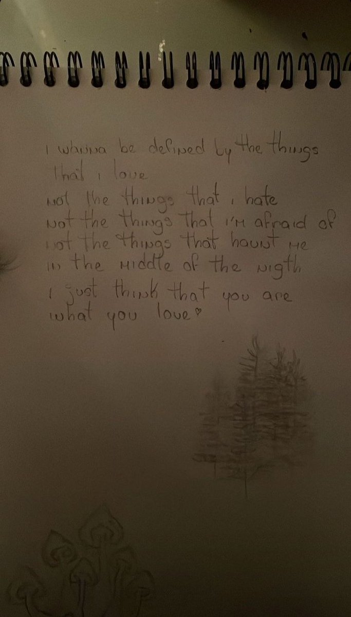 mirrorball girl era🇻🇪 tweet media