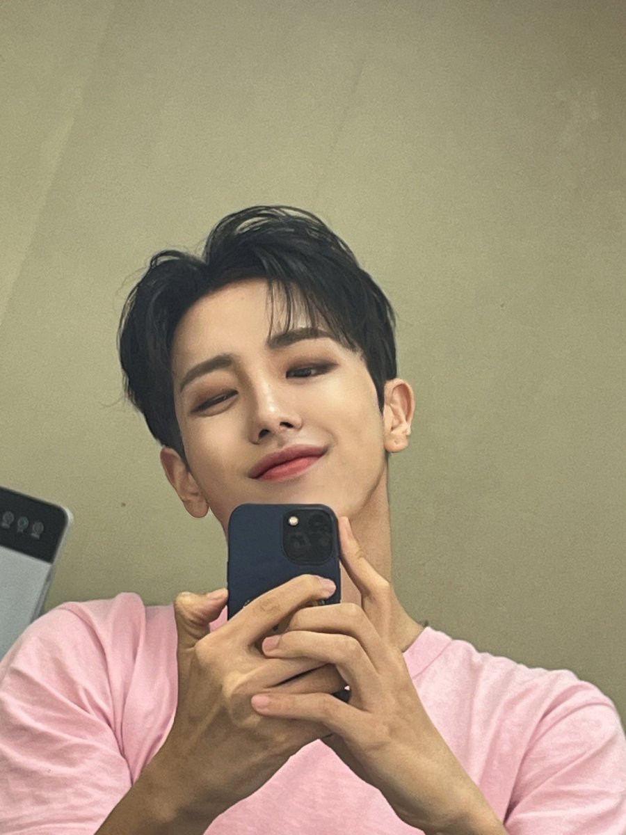 heeeeeejae94's tweet photo. 고민하다가 
다 올리기로 했다.
요즘 핑크가 좋다. 👍🏻🩷💕 https://t.co/ToMcCfcnHo