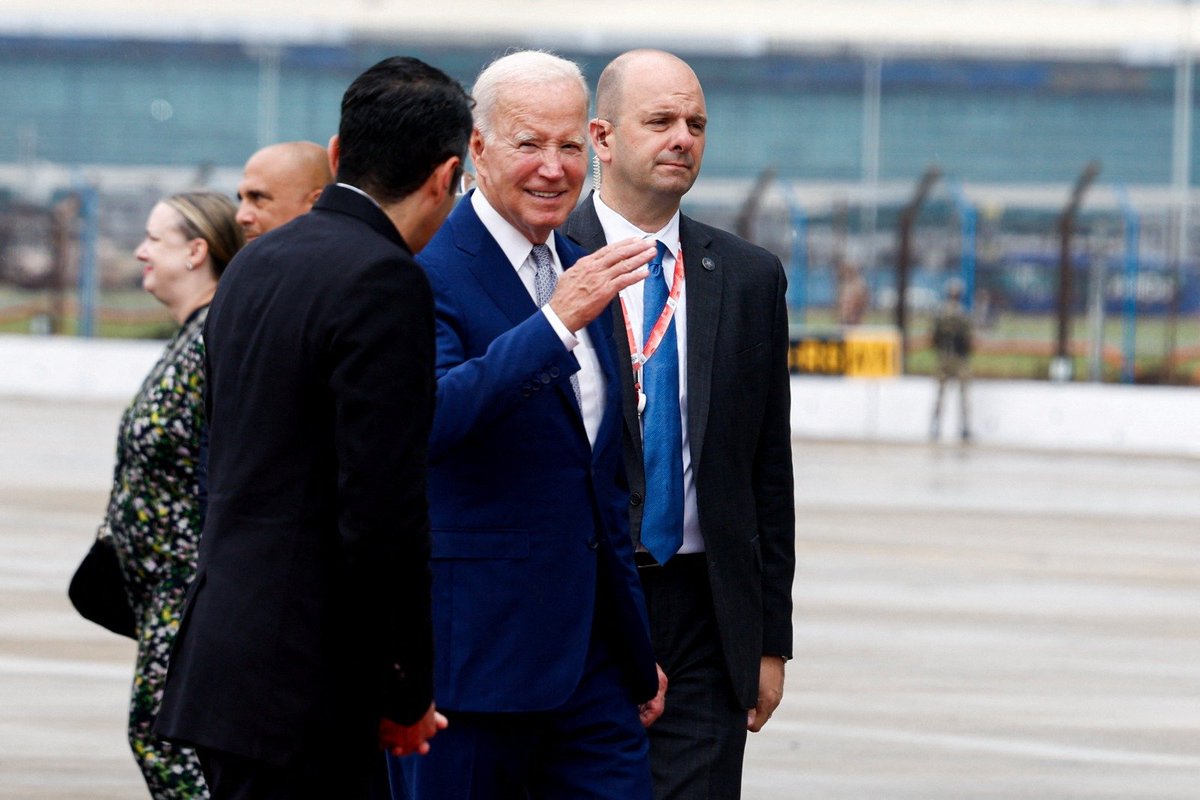 India-USA Relationship ‼️

USA President Joe #Biden depart to
#Vietnam from #Bharat after overing his #G20Summit in India 🇮🇳 🇺🇸

#G20Bharat #G20India #G20Delhi