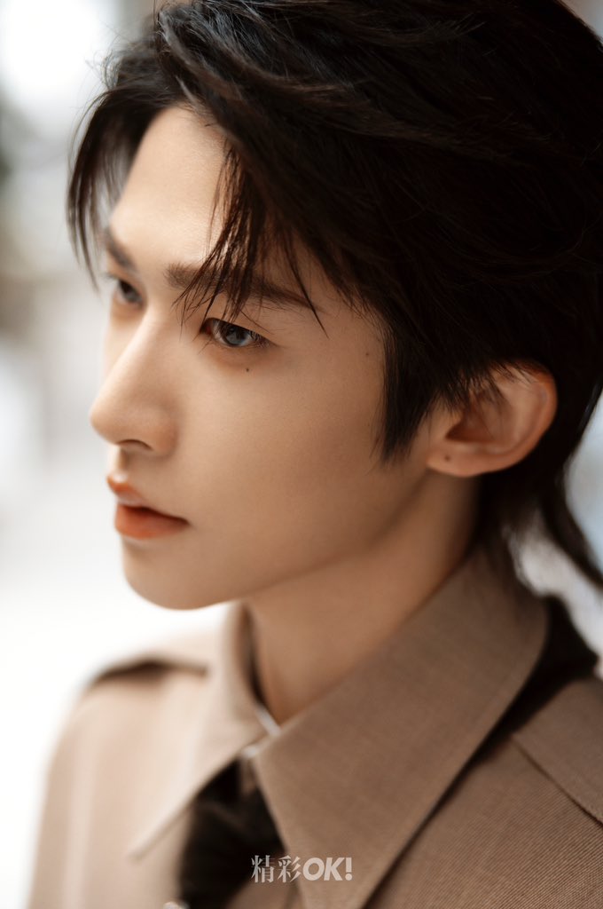 Liuyu_Fanclub's tweet photo. 230910 LIU YU STUDIO Weibo Update

My heart locked. ❤️🔒

#Liuyu #刘宇 #劉宇 #リュウユ #리우위 #หลิวอวี่ #LưuVũ
#NEWYORKFASHIONWEEK
#NYFW https://t.co/9Uw7zhaScu