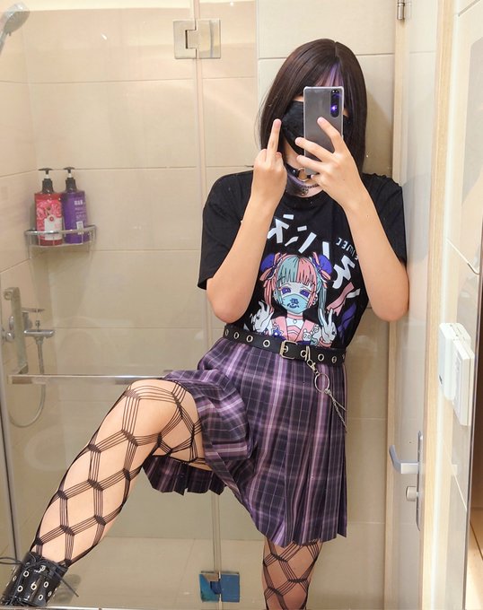 想看裙底？才不给你看 #伪娘 #女装子 #成都伪娘 #重庆伪娘 #男の娘 #渔网袜 #烧鸡 #crossdress #sissy https://t.co/yDTbGC8D30<a href="/tag/%E4%BC%AA%E5%A8%98"class="tags">#伪娘</a><a href="/tag/%E5%A5%B3%E8%A3%85%E5%AD%90"class="tags">#女装子</a><a href="/tag/%E6%88%90%E9%83%BD%E4%BC%AA%E5%A8%98"class="tags">#成都伪娘</a><a href="/tag/%E9%87%8D%E5%BA%86%E4%BC%AA%E5%A8%98"class="tags">#重庆伪娘</a><a href="/tag/%E7%94%B7%E3%81%AE%E5%A8%98"class="tags">#男の娘</a><a href="/tag/%E6%B8%94%E7%BD%91%E8%A2%9C"class="tags">#渔网袜</a><a href="/tag/%E7%83%A7%E9%B8%A1"class="tags">#烧鸡</a><a href="/tag/sissy"class="tags"><span>#sissy</span></a><a href="/tag/crossdress"class="tags"><span>#crossdress</span></a>