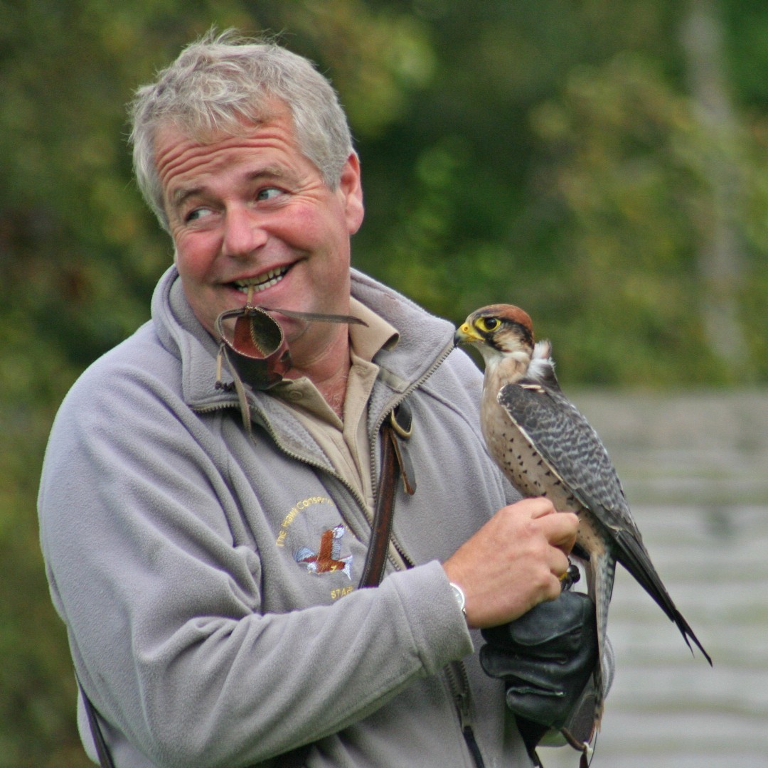 HawkConservancy's tweet photo. If you're a Hawk Conservancy Trust superfan, you won't want to miss our upcoming evening with Life President and Founder Ashley Smith! 😍

Enjoy a special evening of heart-warming tales, humour and history 🦉🦅

Book your tickets for this special evening: https://t.co/Hx1H48WNcz https://t.co/yVZ4Oaztuy
