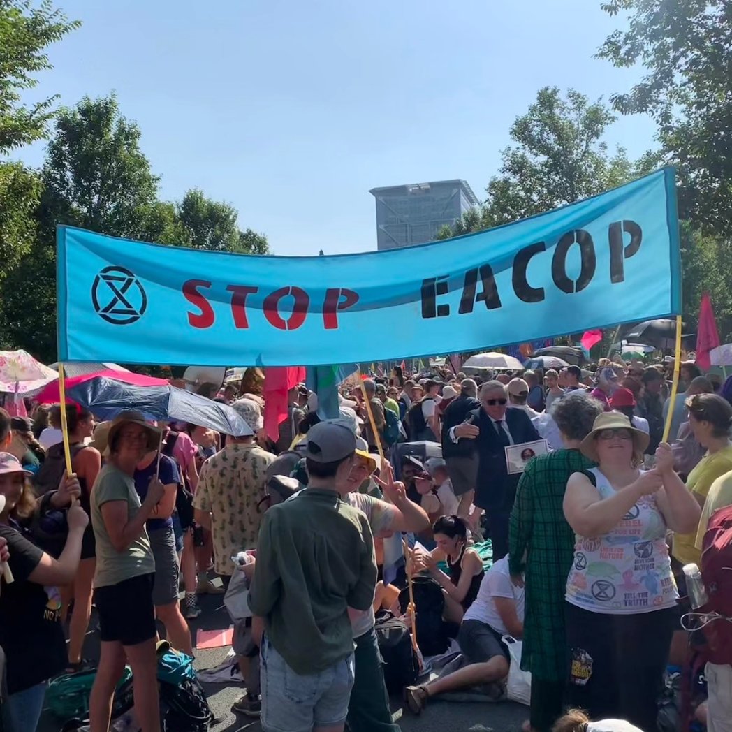 AziizBweete's tweet image. #STOPEACOP #STOPFOSSILSUBSIDIES @ashatenbroeke @buzzbuzzbuzz14 @ExtinctionR @ende_gelande @AfiegoUg @JustStop_Oil @NLRebellion @LWinnips @sunrisemvmt @Shell @TotalEnergies   international solidarity