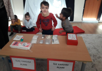 Ilkyardim30's tweet photo. #ilkyardımhayatkurtarır
Dünya İlk Yardım Günü Kutlu olsun
İlimizde faklı okullarda ilk yardım günü etkinlikleri kapsamında ilk yardım farkındalığını arttırmaya yönelik etkinlikler düzenlendi.
@tcmeb 
@Yusuf__Tekin 
@alicelik_64 
@omurfatih 
@nrtttin_ylmz 
@OktayKzlk 
@cemalunal_ https://t.co/t0f02nkyqm