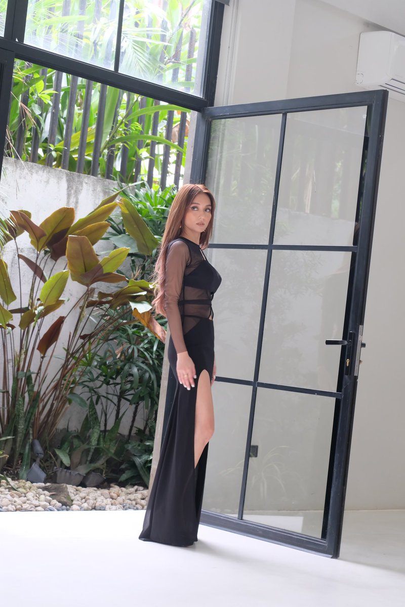 Johnvalle20's tweet photo. #KathrynBernardo 🖤 https://t.co/bFBfNUJxo7