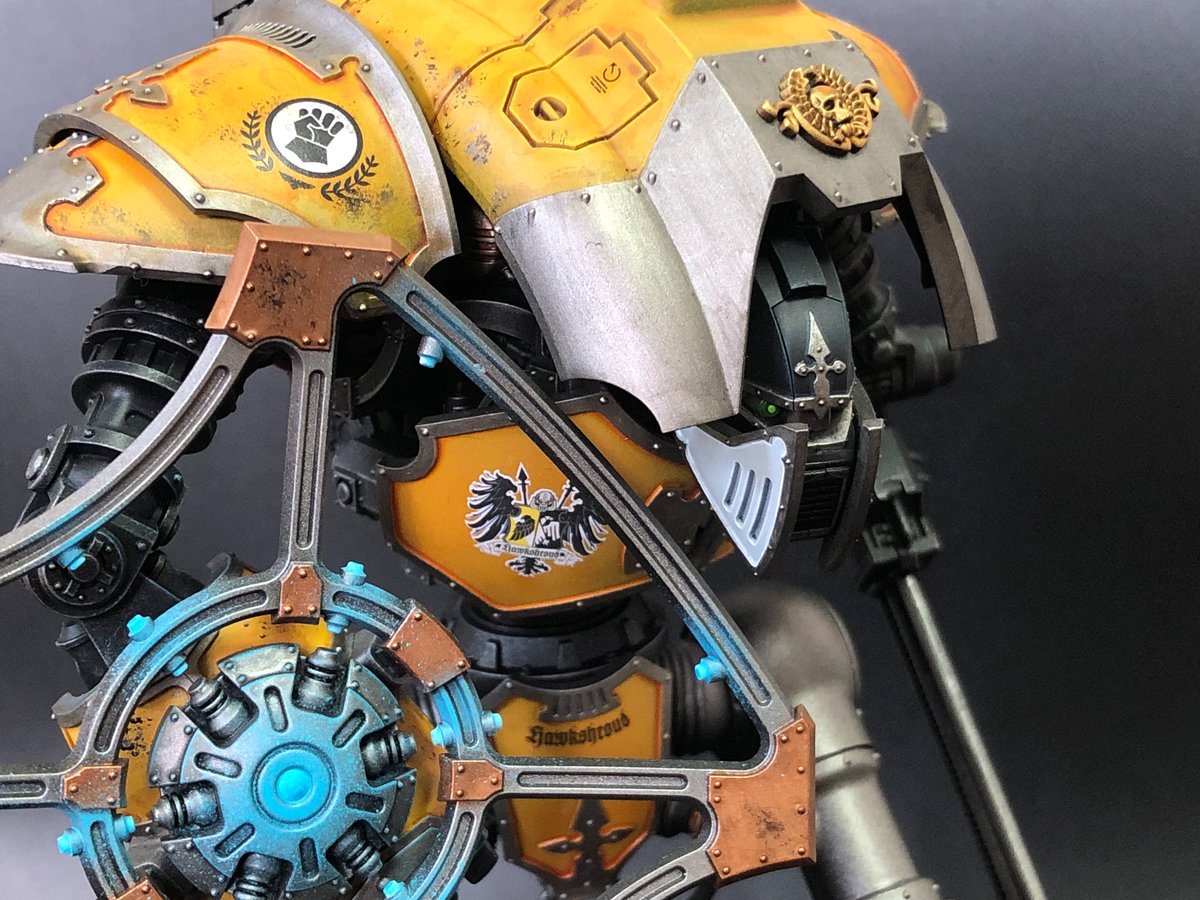 doria_tf's tweet photo. 年一、夏はナイトを作ろう2023 セラスタス ナイトランサー(Cerastus Knight Lancer)、ホークシュラウド宗家 #ホークシュラウド #Hawkshroud #ウォーハンマー #warhammer #ImperialKnights #KnightLancer https://t.co/tYQmRJV9b5
