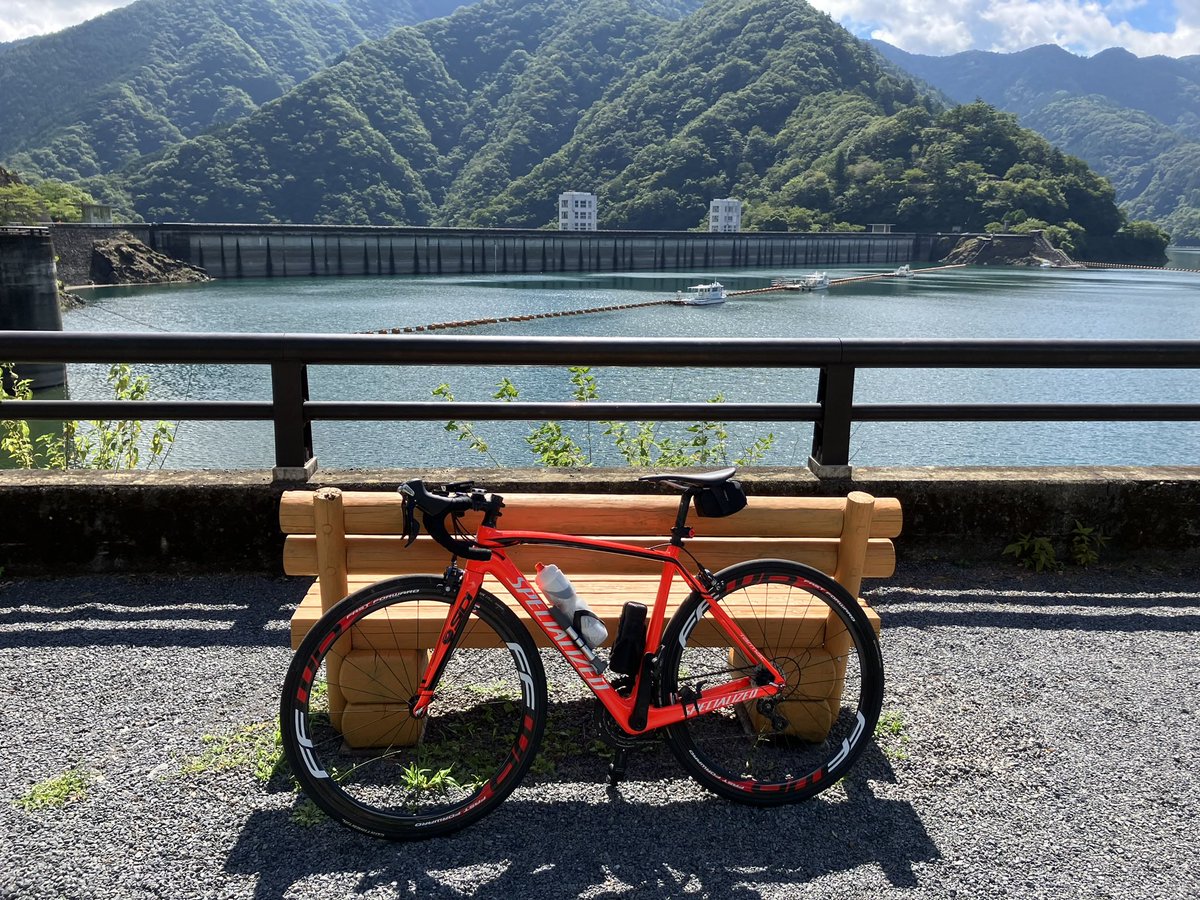 aochan_world's tweet photo. 今日は『シン仮面ライダー』のロケ地で有名な奥多摩湖の小河内ダムにやって来ました!!
仮面ライダーとクモオーグが戦った場所ですね。
今日は晴天で景色良しです!!
#satellite
#spotgen4 https://t.co/wCjfiCQ3J3