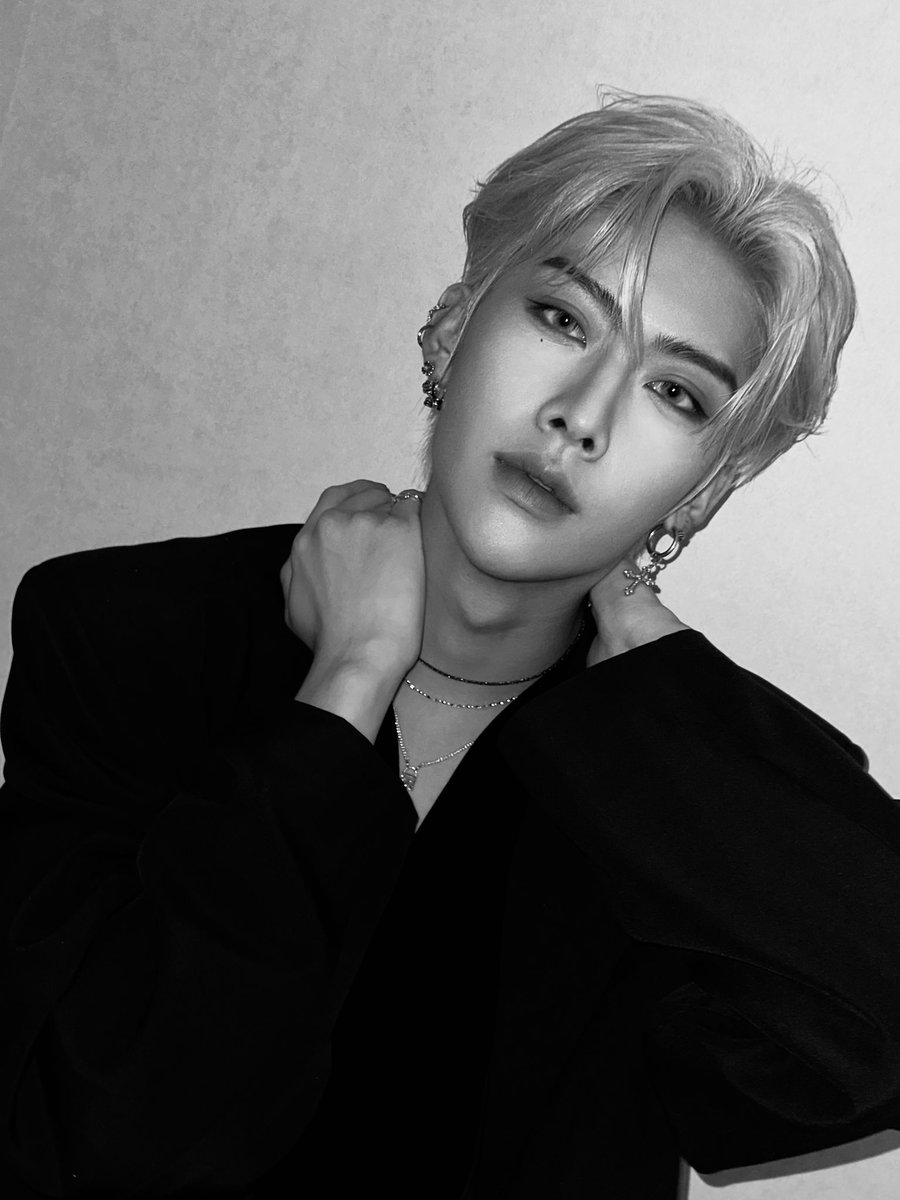 ZB1_official's tweet photo. _💌

이제 제로즈에게 칼답 할 수 있는 날이 올 것 같애 난 진짜 못 기다리겠는데 넌 어때?

#RICKY #리키
#ZEROBASEONE #ZB1 #제로베이스원 https://t.co/I7Z5zIz3u3