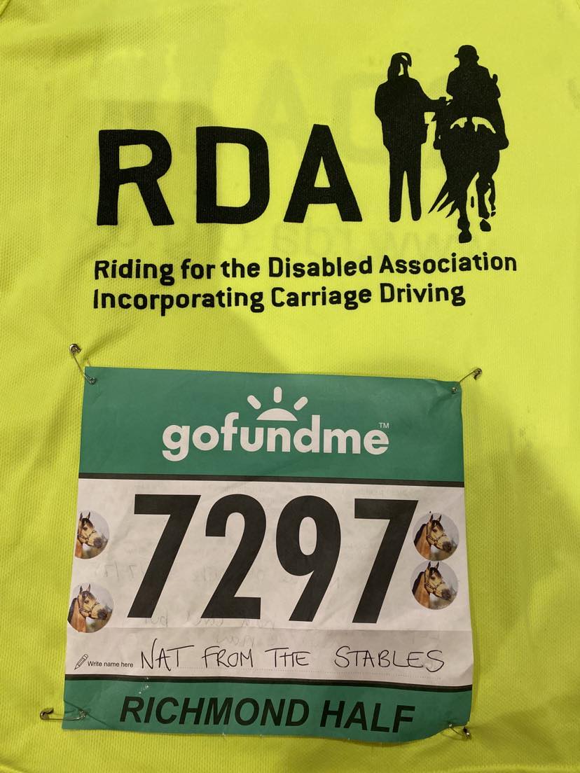 Good luck to all the runners today, whichever race you are running.  Give me a wave and a cheer if you see me trotting around Richmond.
justgiving.com/campaign/horse…