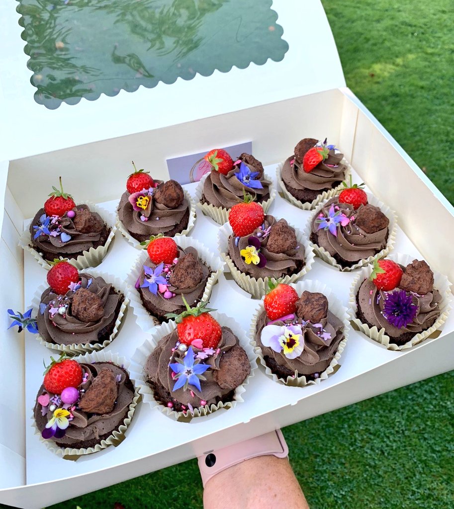 Chocolate Cupcakes on a Sunday 😊 #baking #cupcakes #baker #sundayvibes #foodpics #Foodie #food