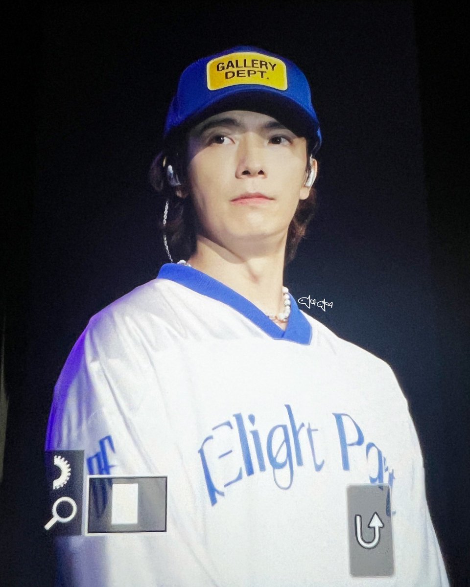 fishfishae's tweet image. 𝒴𝑜𝓊 𝒸𝒶𝓃 𝒷𝑒 𝓂𝓎 𝑔𝓊𝒾𝒹𝒾𝓃𝑔 𝓁𝒾𝑔𝒽𝓉✨
@donghae861015 🐟🐟

230909 DElight Party in Kuala Lumpur

#슈퍼주니어 #SUPERJUNIOR #동해 #이동해 #donghae #leedonghae #ドンへ #東海 #李東海