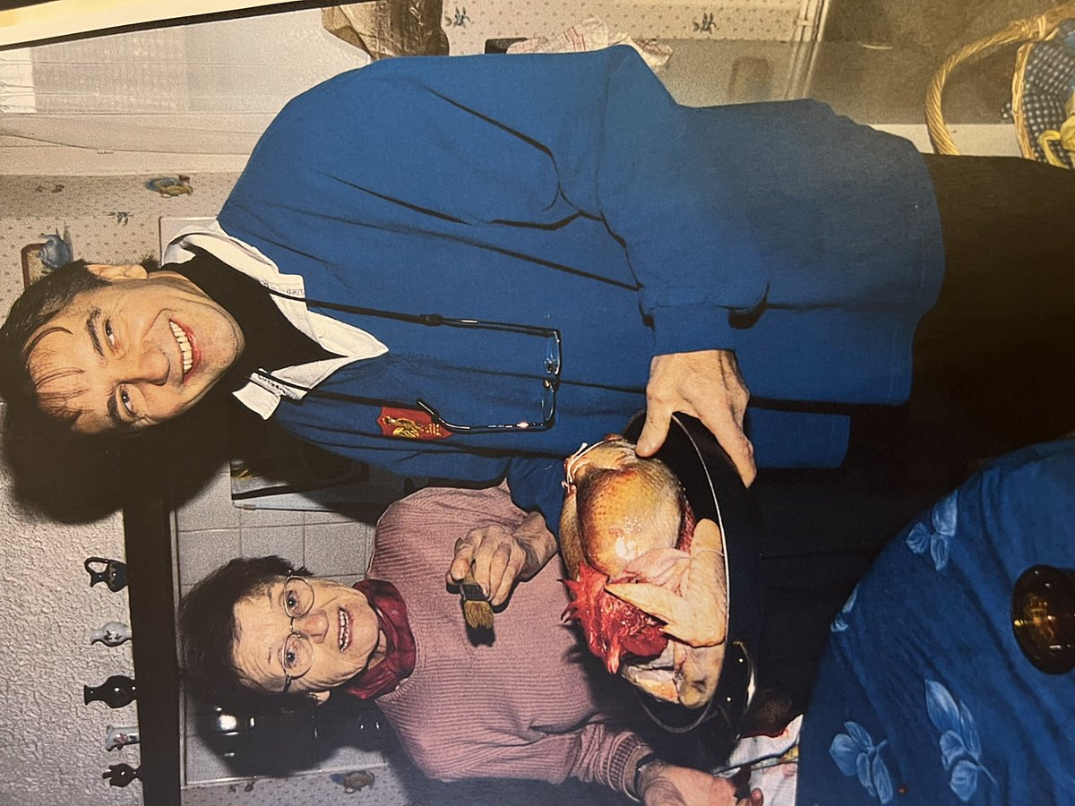 What a great way for <a href="/FranceRugby/">France Rugby</a> <a href="/rwc/">Rugby Fan</a> to start the tournament..still .a long way to go .
I wish <a href="/EnglandRugby/">England Rugby</a> well against  <a href="/unionargentina/">Unión Argentina de Rugby</a>