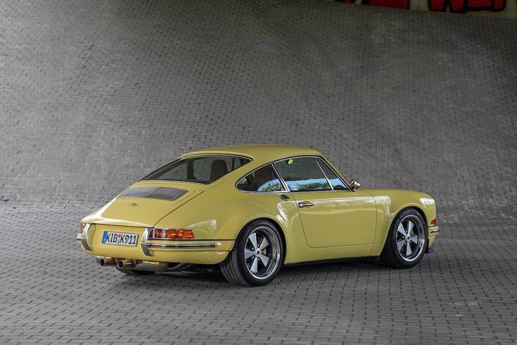 Porschephile_1's tweet photo. Oh boy! 😍😍😍 #Kaege #restomod #993 https://t.co/rVAc21ZwT7