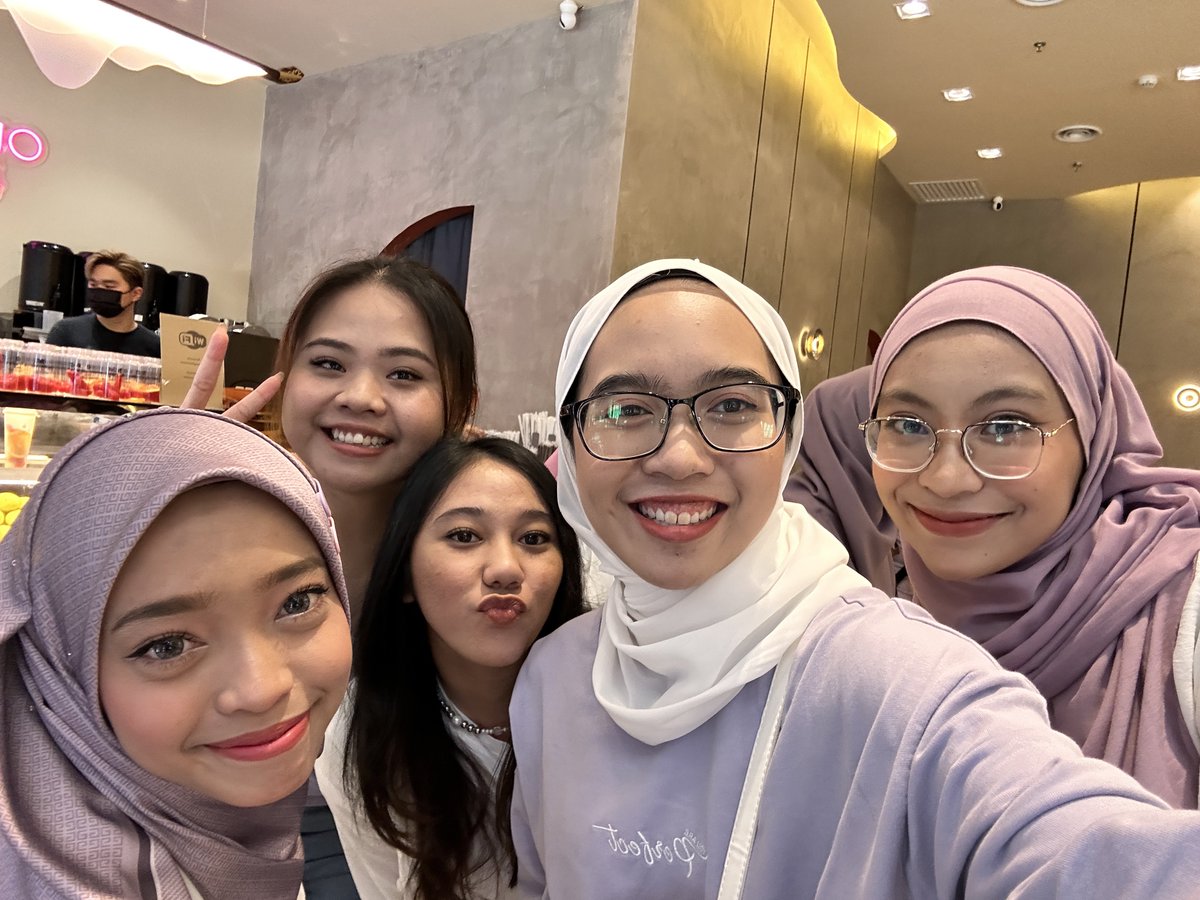 juyeonspringz's tweet photo. yesterday was so much fun. thank you🤍 @ericcschick @ataraxia_tbz @snwric_00 @syjswaifu @jeeechangmin
#TrainDateToSongdo #Code_2467 https://t.co/sDxHZh7Jjs