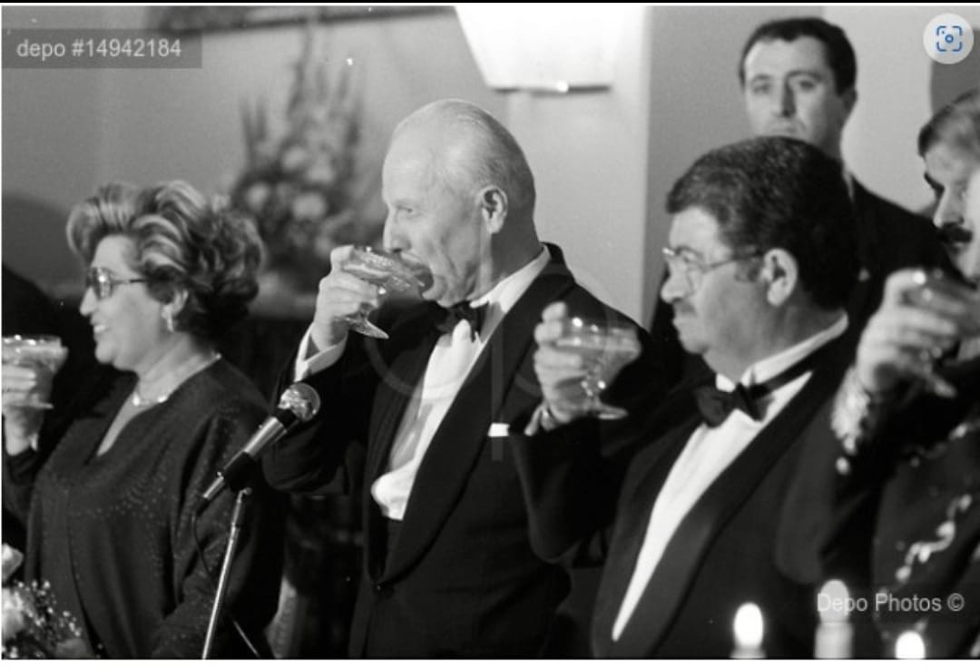 ᗰETE KᗩᗩN KᗩYᑎᗩᖇ tweet media