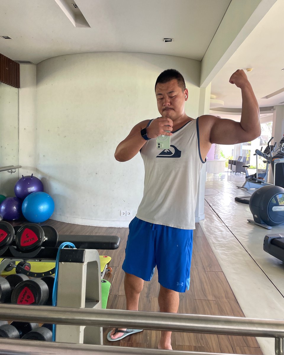 Xiong_dad's tweet photo. 努力撸铁 https://t.co/KfxBTDc0BF