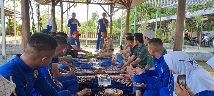 mrysttt's tweet photo. Masih belum bisa move on sama ini "CRY"
Banyak banget kenangan bersama mereka Dimana mereka bisa saling support membantu masyarakat terutama dalam hal pembelajaran di sekolah-sekolah, memberikan dukungan kepada para pemuda aktif,- https://t.co/QM2qgHuvFd
