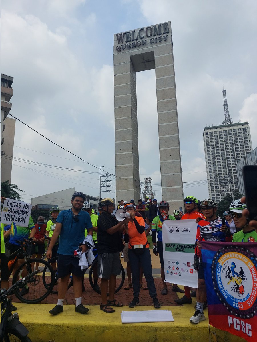 It's unfortunate we have to keep holding these protest rides, but until our streets are safe, we will keep taking to the streets.

#BawatBiyaheMahalaga 
#MovePeopleNotCars 
#MakeItSafer