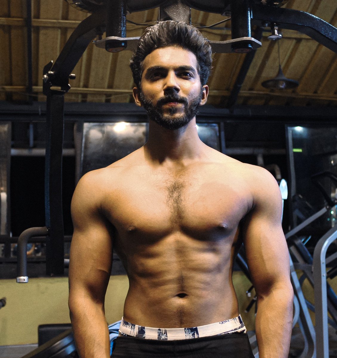 anwar_sheyk's tweet photo. 🦸‍♀retweet 🌻
.
.
#fitness #gym #FooFightersNoMultishow https://t.co/DbwDsEfEm5